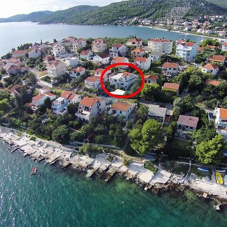 Apartments By The Sea Seget Vranjica, Trogir - 978 외부 사진