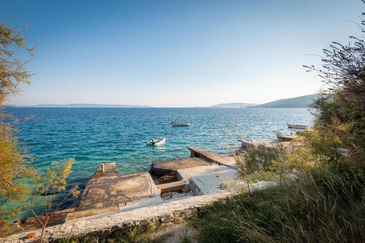 Apartments By The Sea Seget Vranjica, Trogir - 978 외부 사진