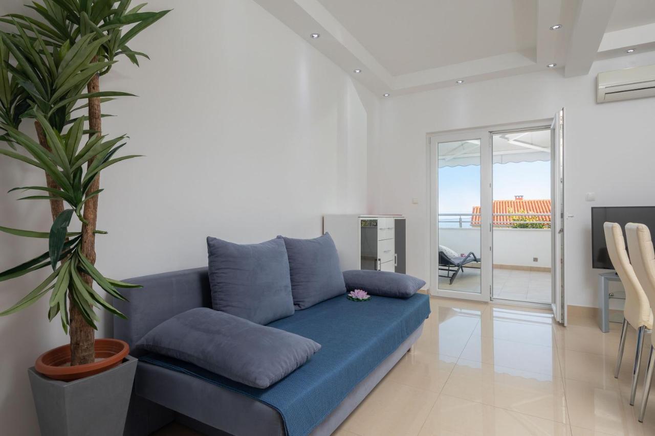 Apartments By The Sea Seget Vranjica, Trogir - 978 외부 사진